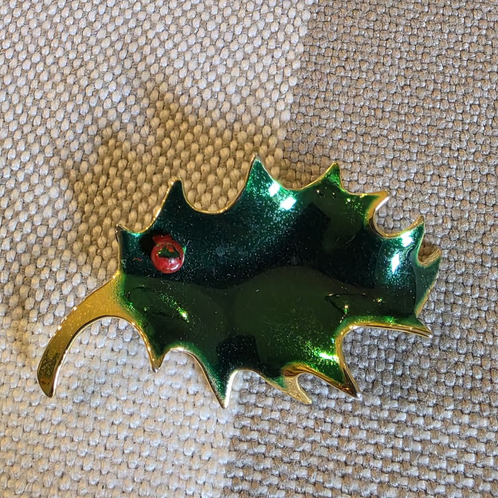 Vintage Cerrito Enamel Holly Leaf Brooch